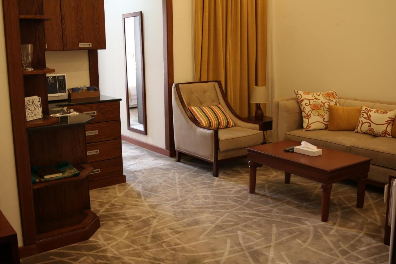 Aparthotel Aral 3*